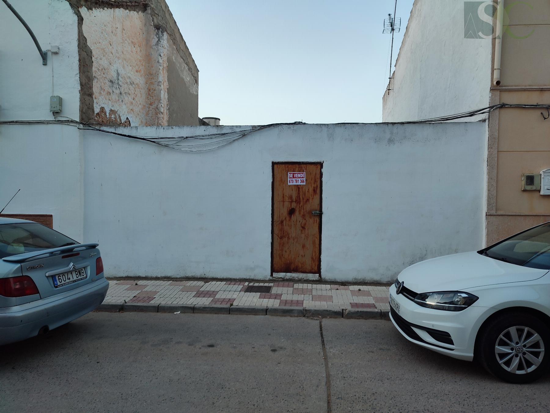 For sale of land in Almargen