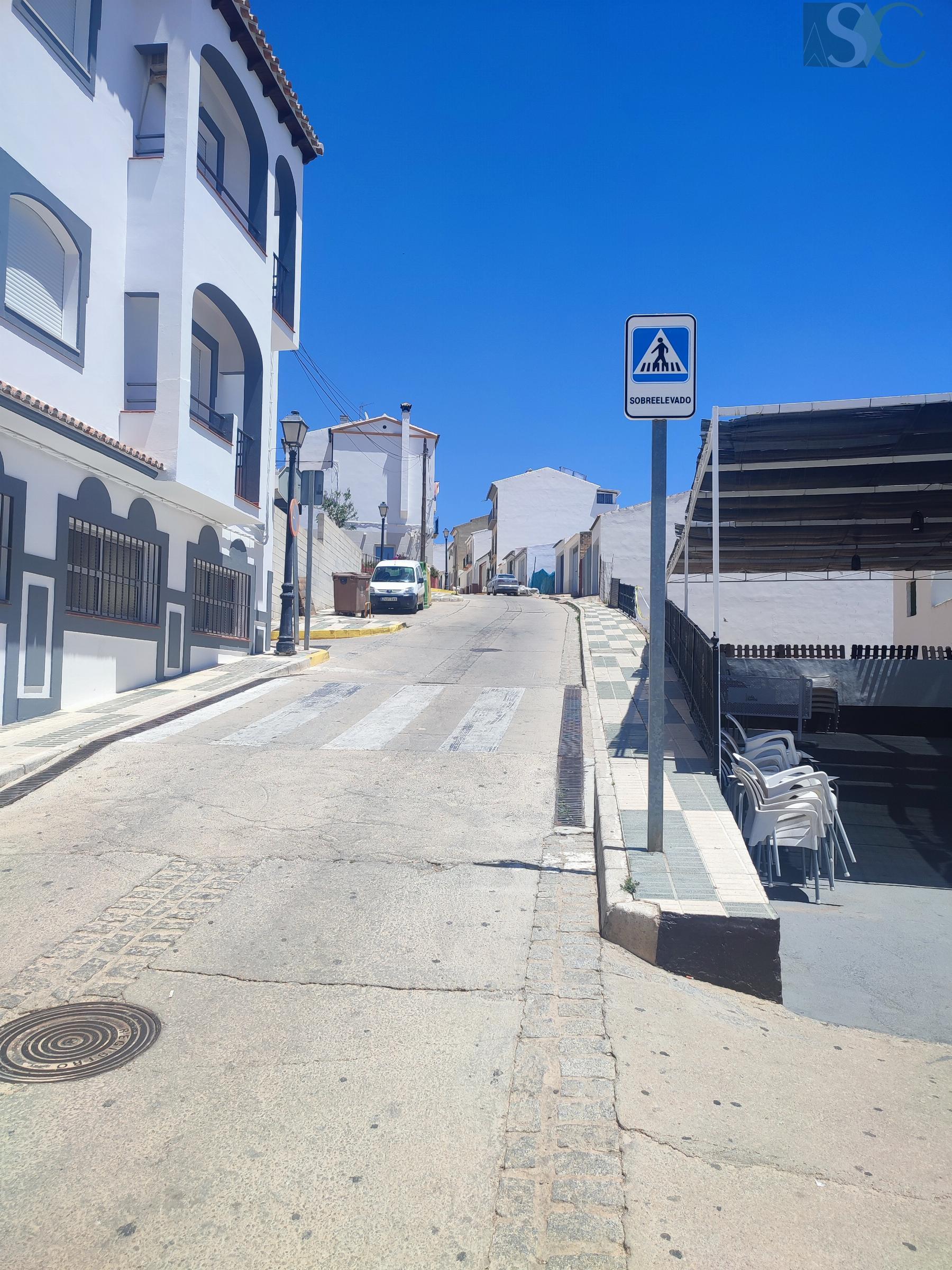 For sale of land in Teba