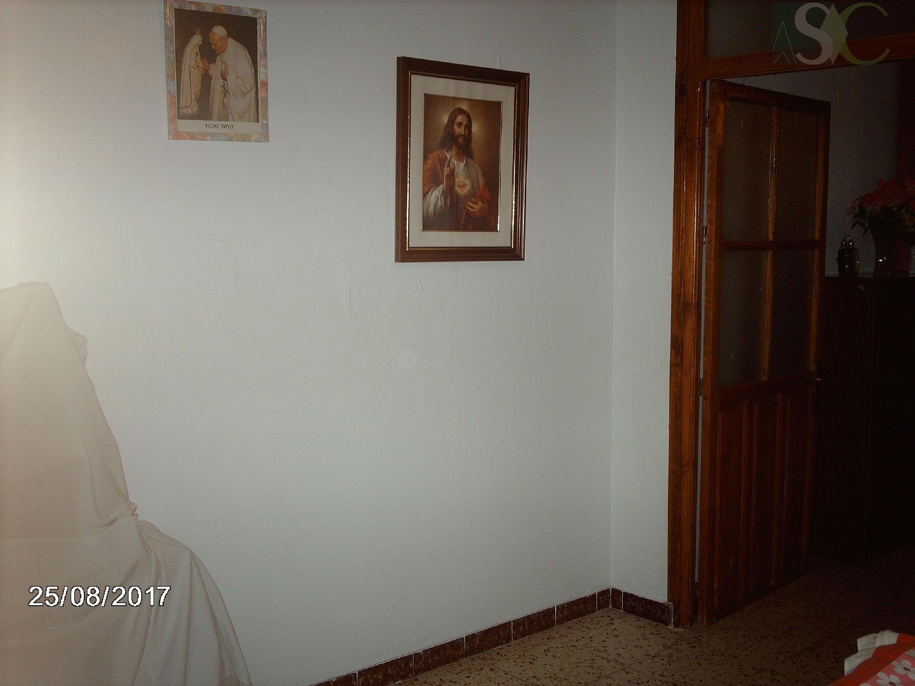 For sale of house in Teba