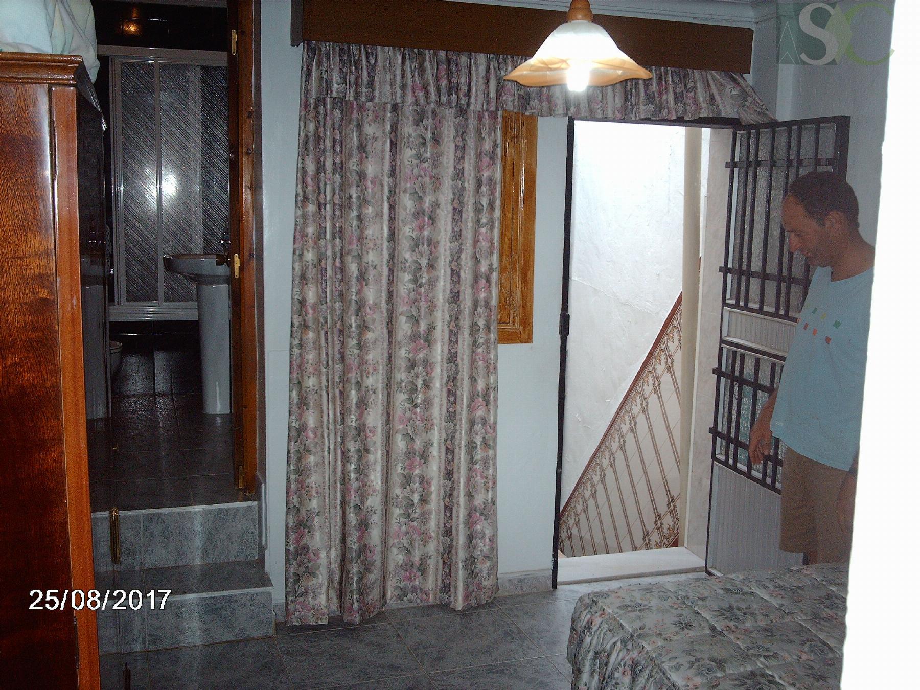 For sale of house in Teba