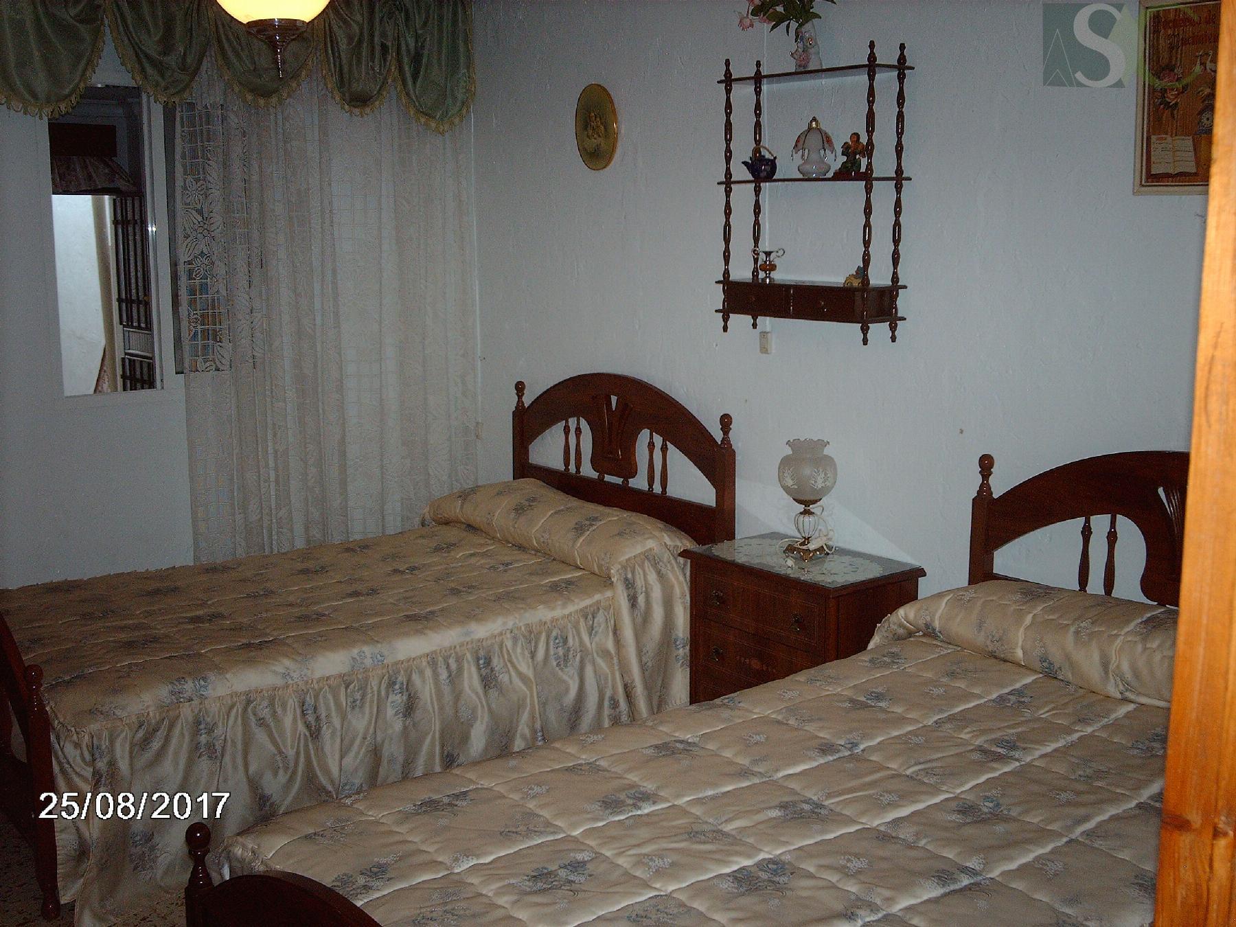For sale of house in Teba