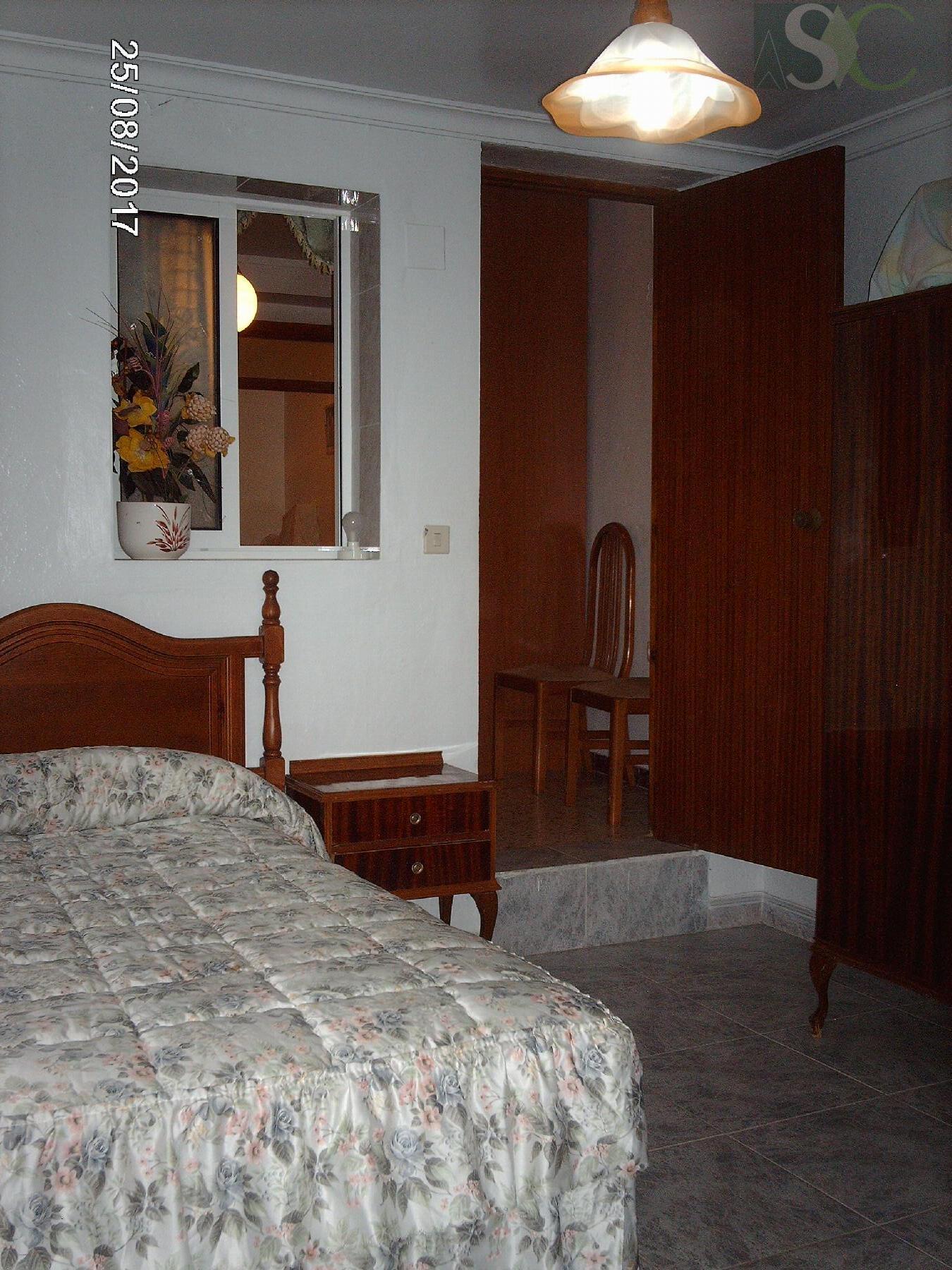 For sale of house in Teba