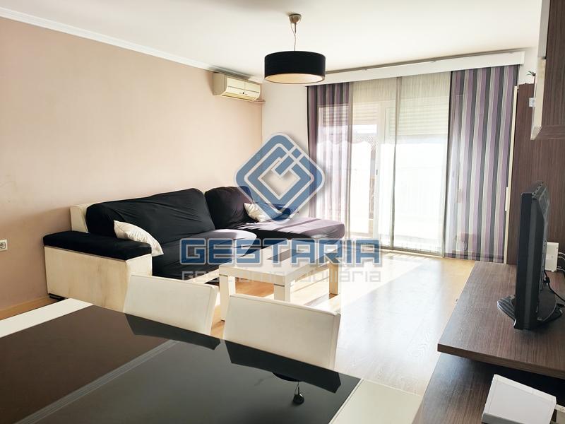 For sale of flat in Torrent