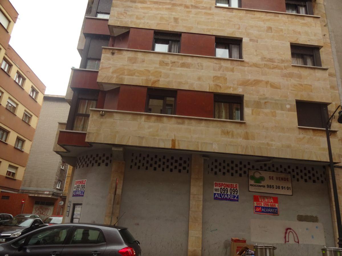 For sale of commercial in Gijón