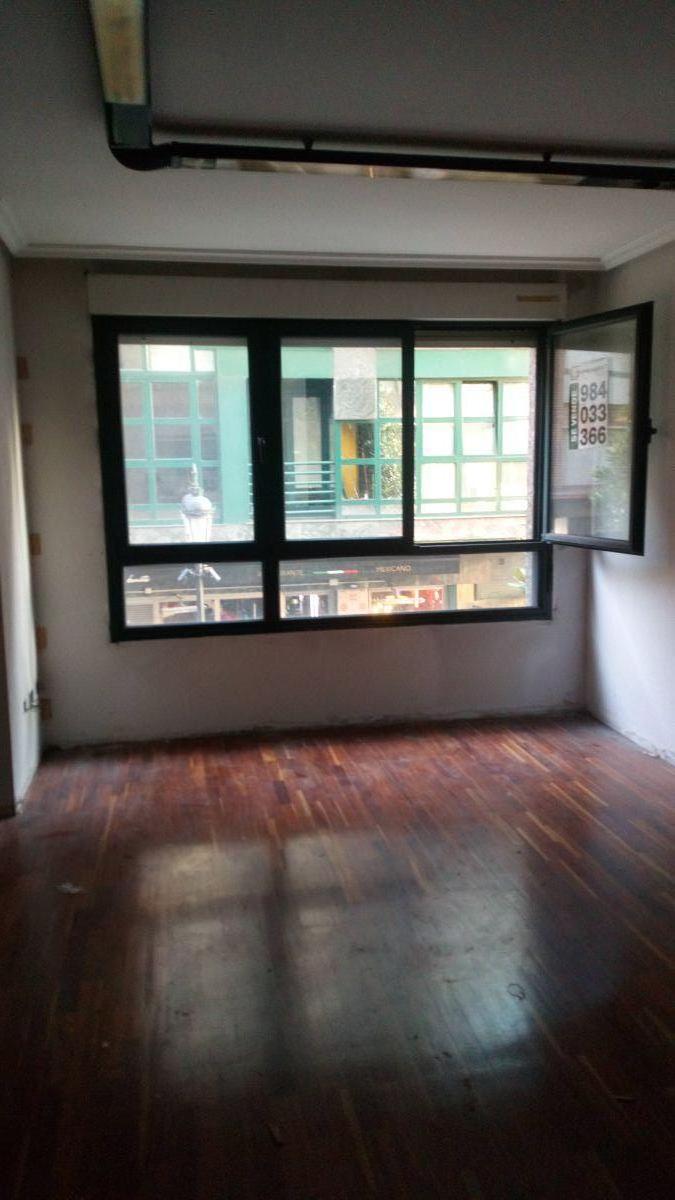 For sale of office in Oviedo