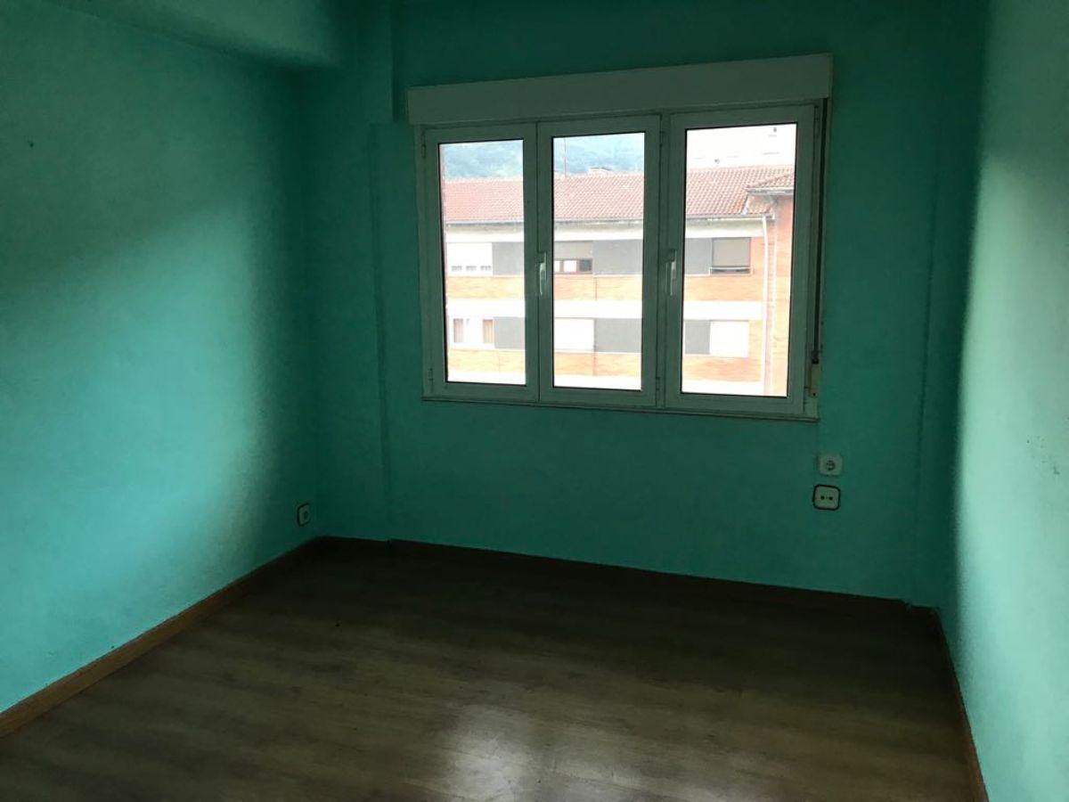 For sale of flat in Langreo