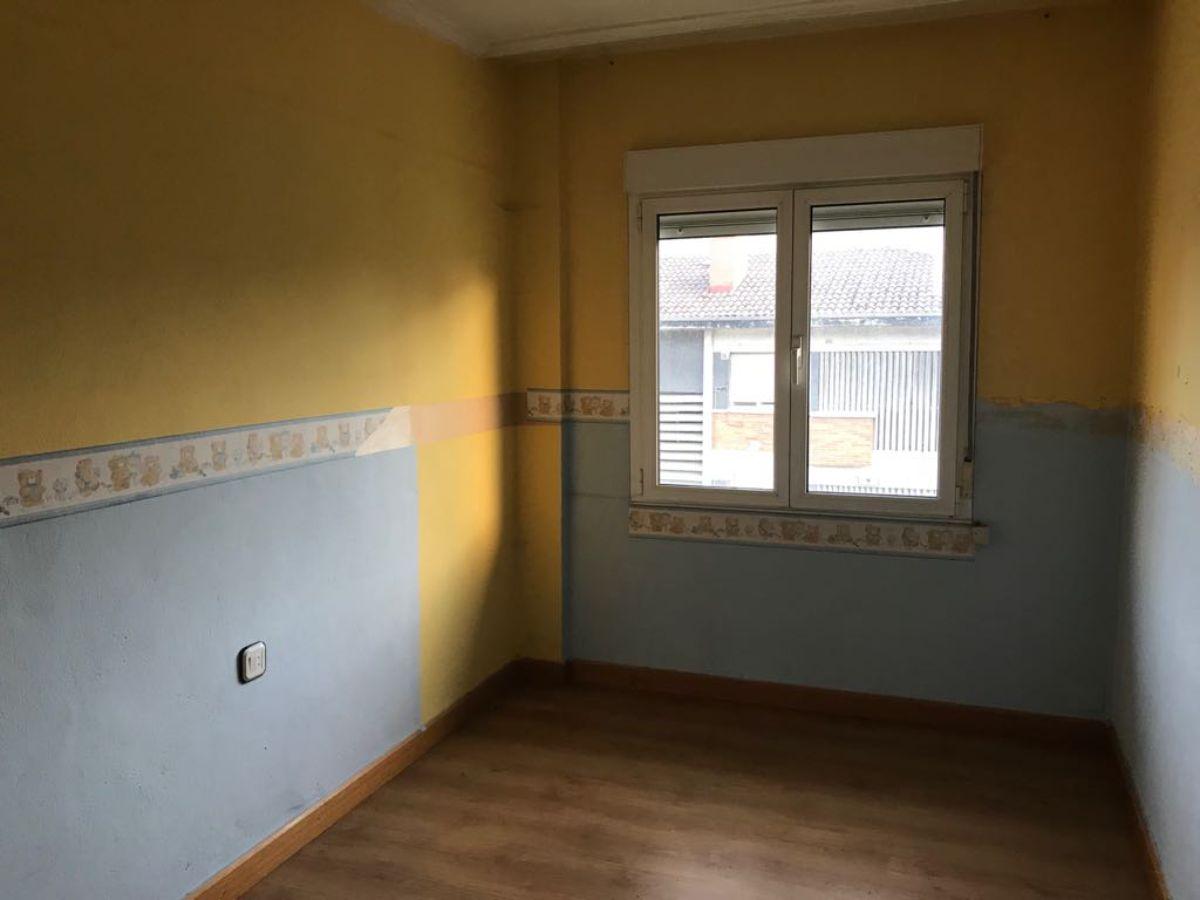 For sale of flat in Langreo