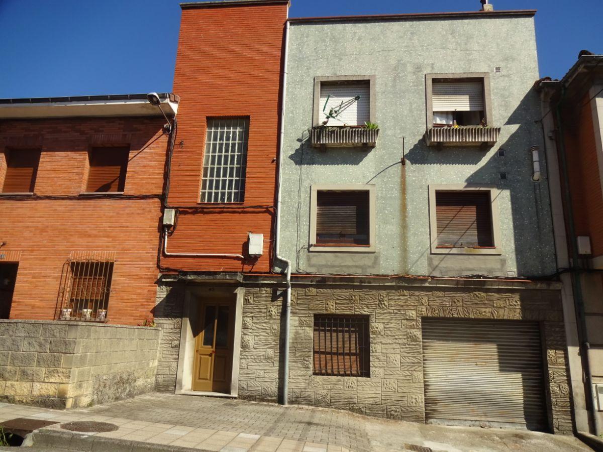 For sale of house in Noreña Concejo