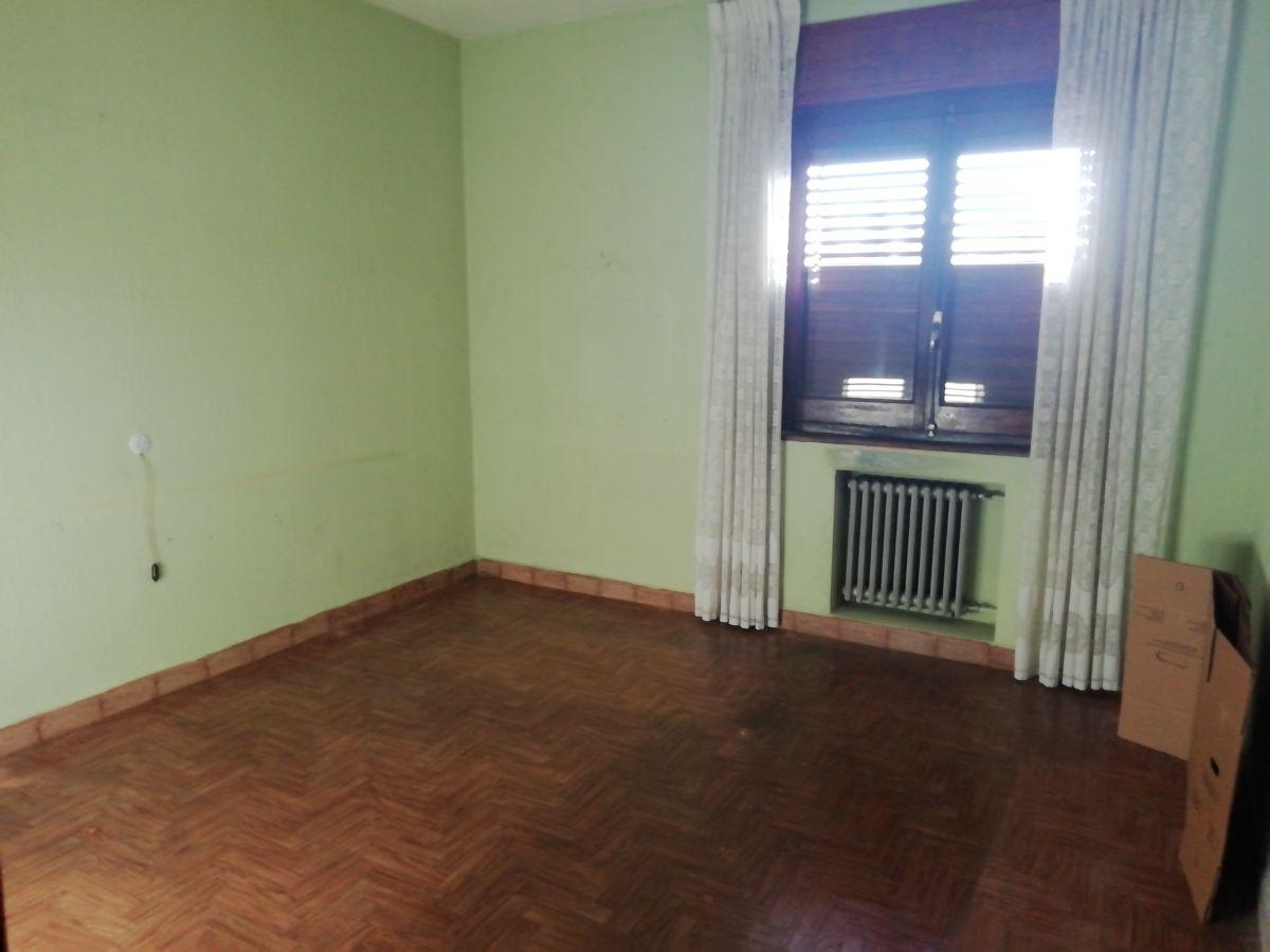 For sale of house in Noreña Concejo