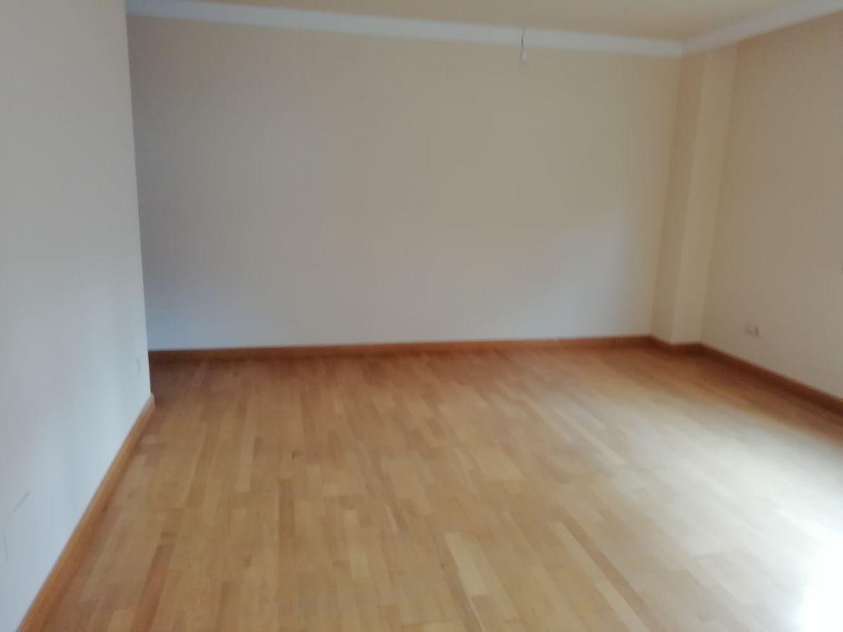 For sale of flat in Oviedo