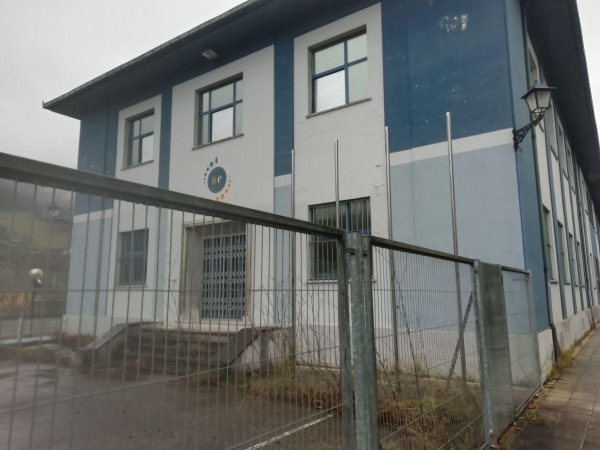 For sale of industrial plant/warehouse in Mieres Asturias