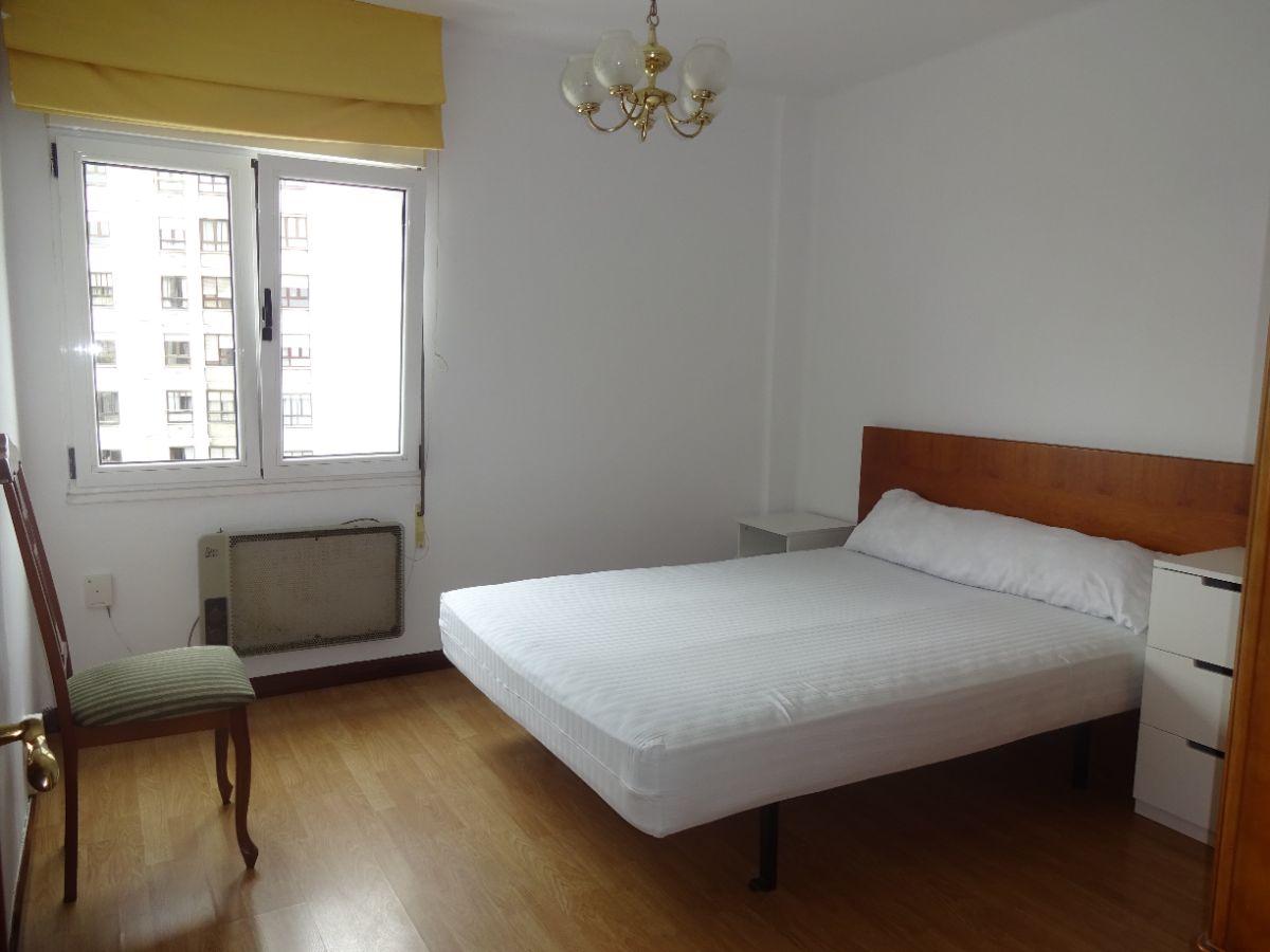 Venta de piso en Oviedo
