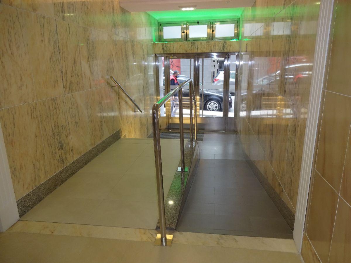 Venta de piso en Oviedo