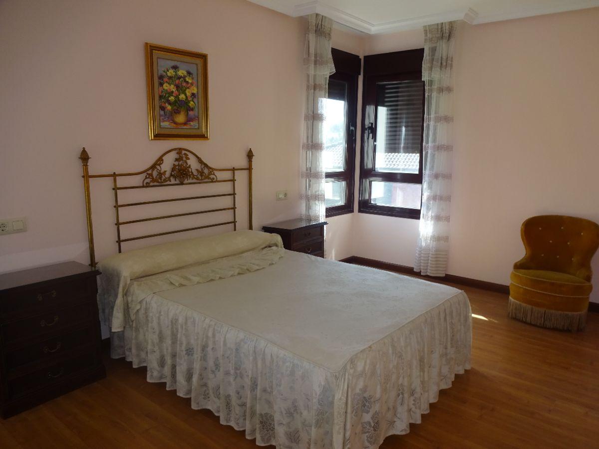For sale of chalet in Villaviciosa