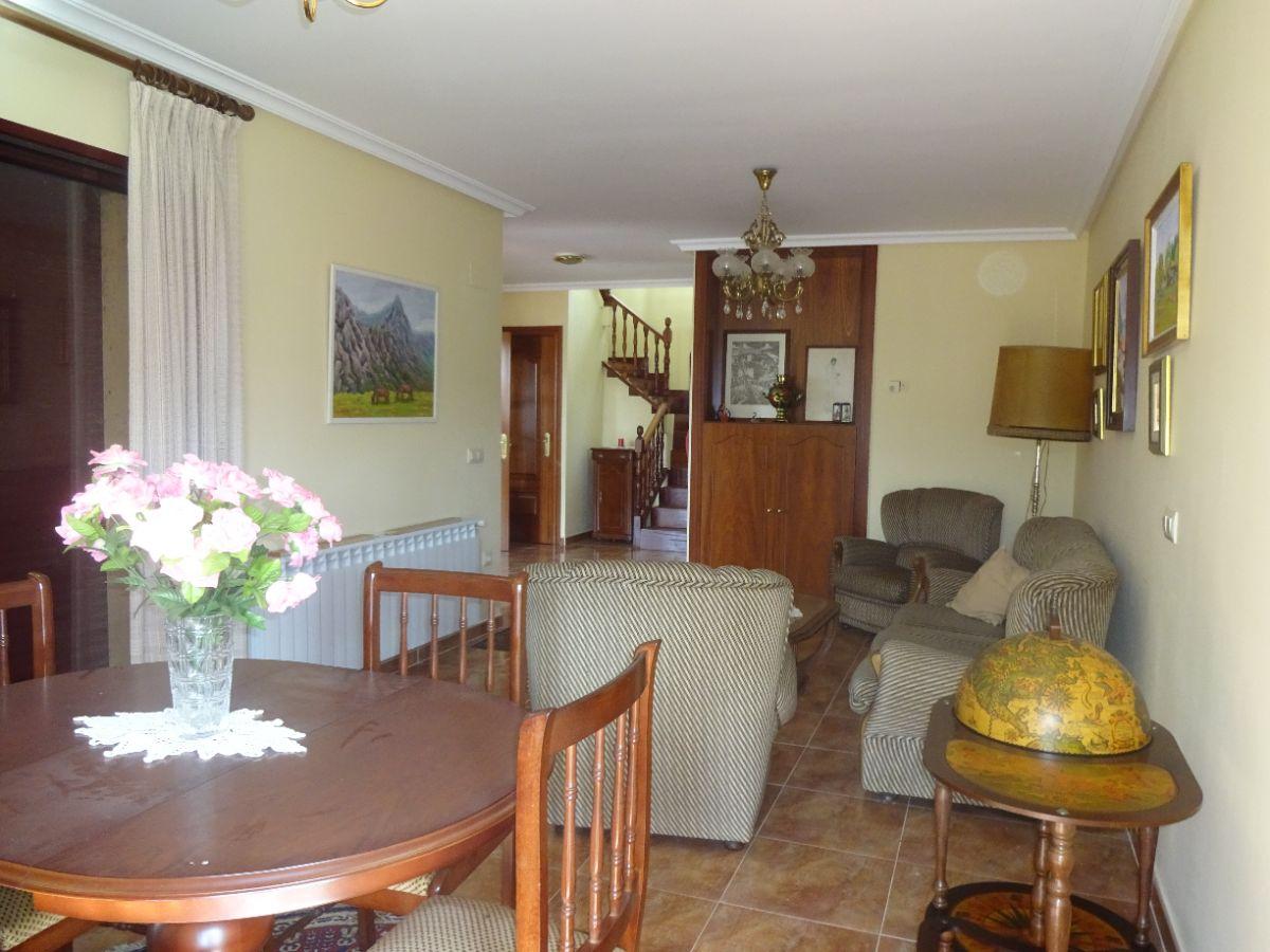 For sale of chalet in Villaviciosa