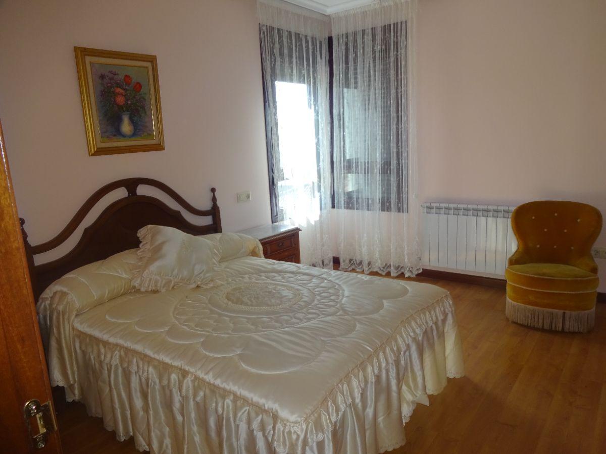 For sale of chalet in Villaviciosa