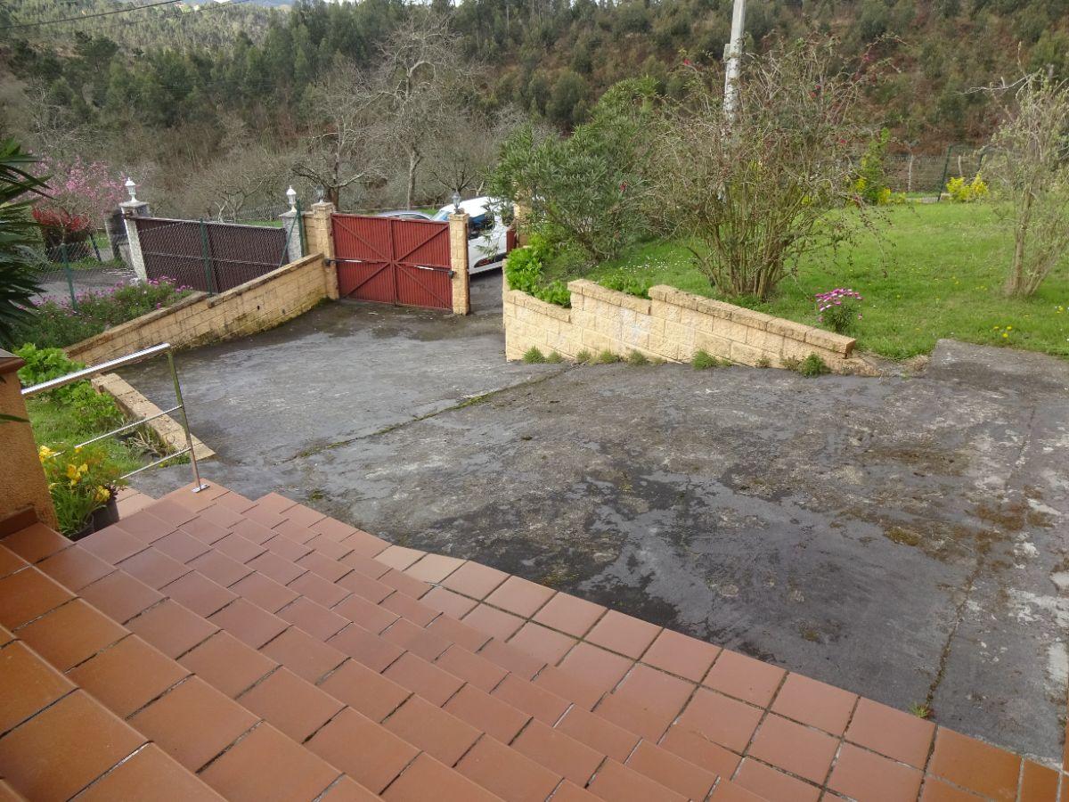 For sale of chalet in Villaviciosa