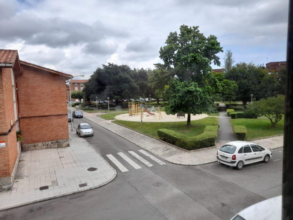 For sale of flat in Gijón