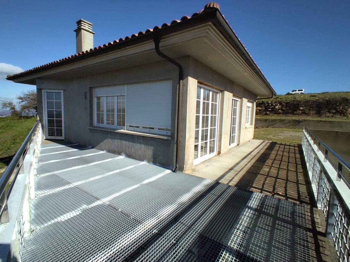 For sale of chalet in Oviedo