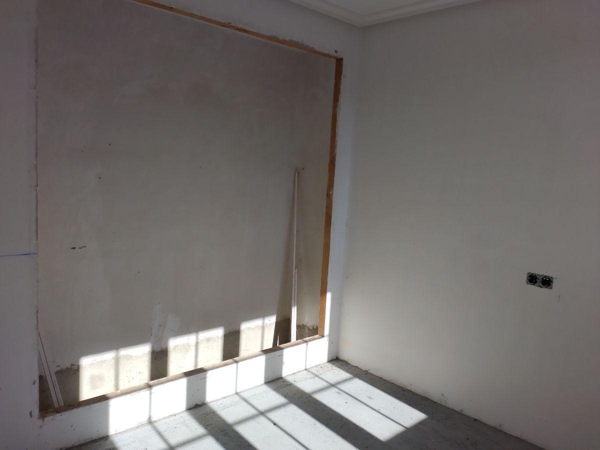 For sale of chalet in Oviedo