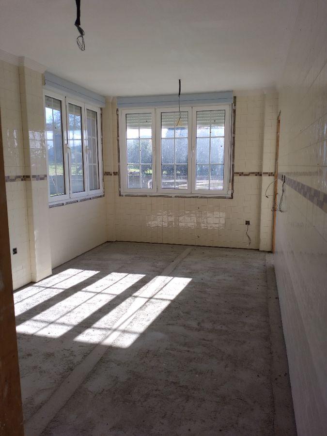 For sale of chalet in Oviedo