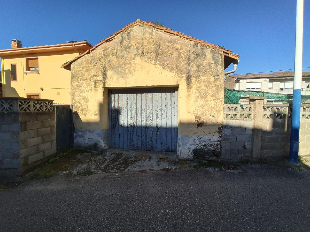 For sale of rural property in Soto del Barco Concejo
