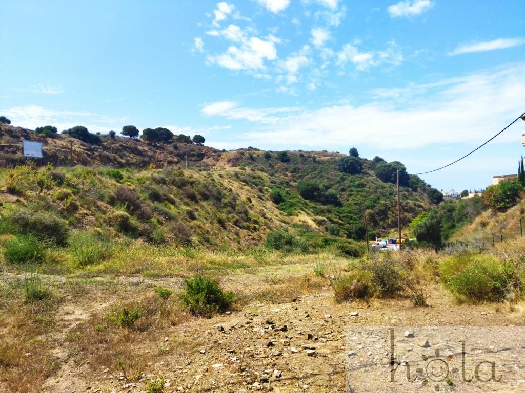 For sale of land in Mijas