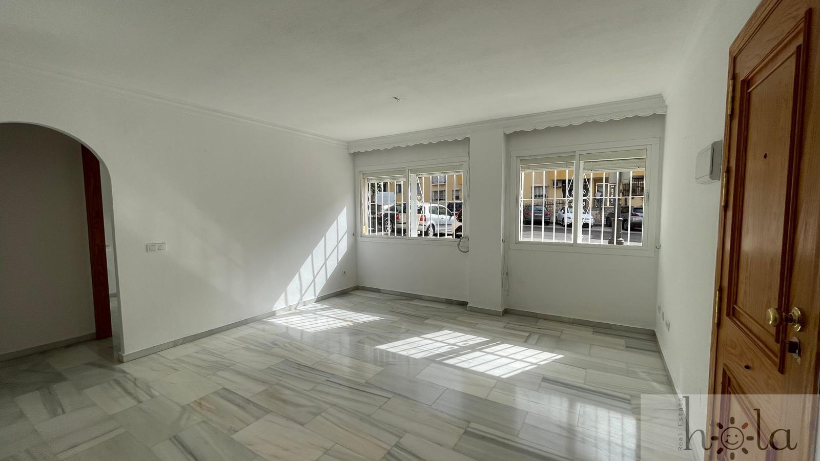 For sale of flat in Estepona