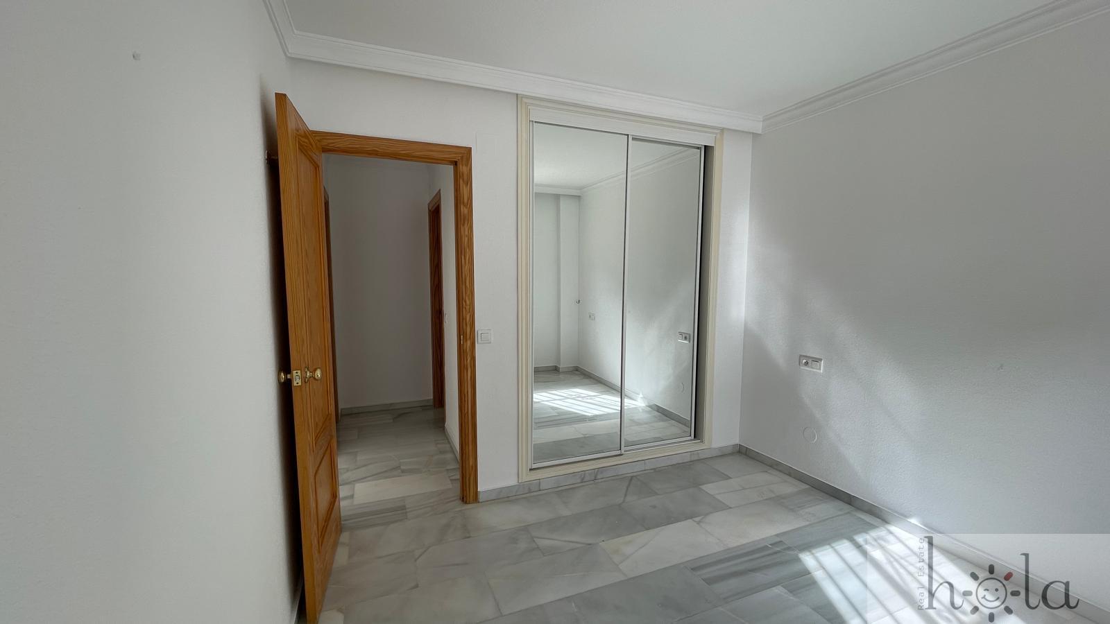 For sale of flat in Estepona