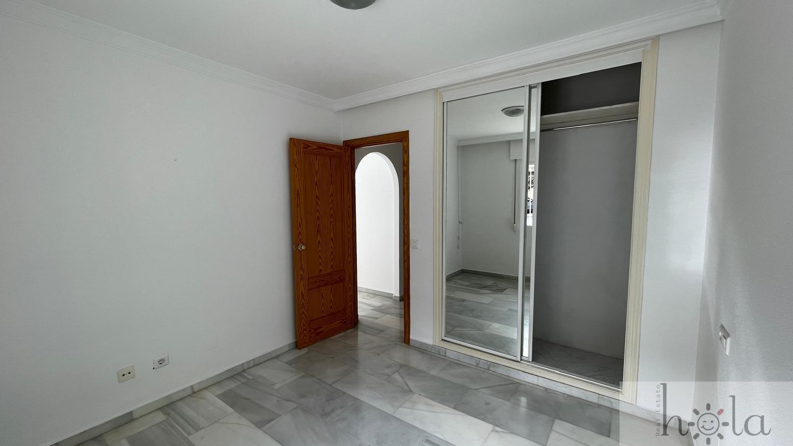 For sale of flat in Estepona