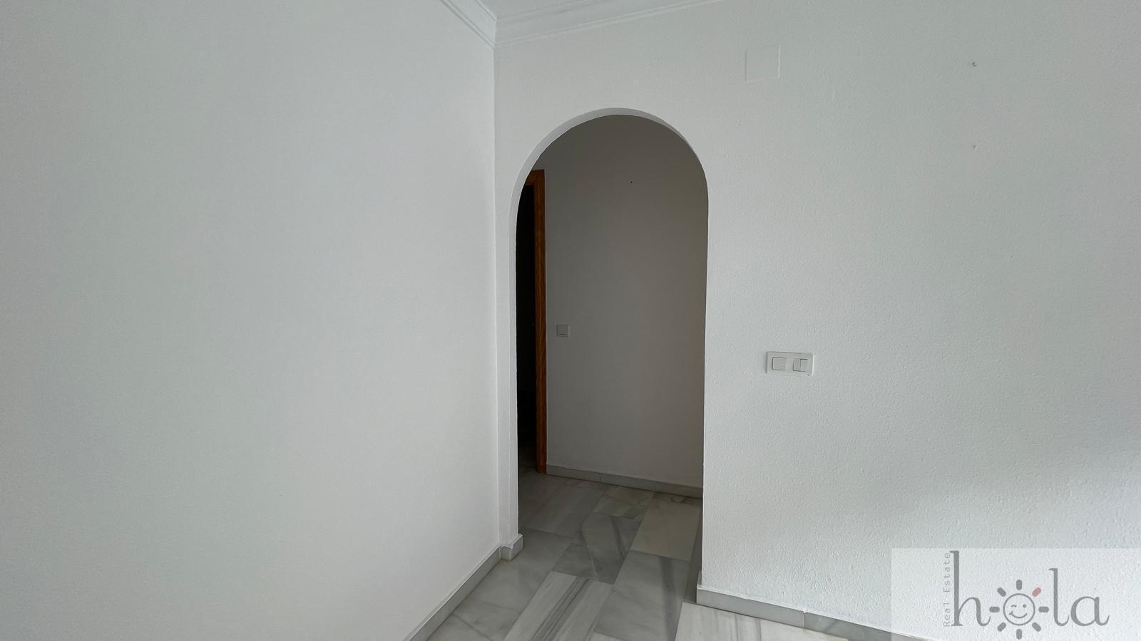 For sale of flat in Estepona