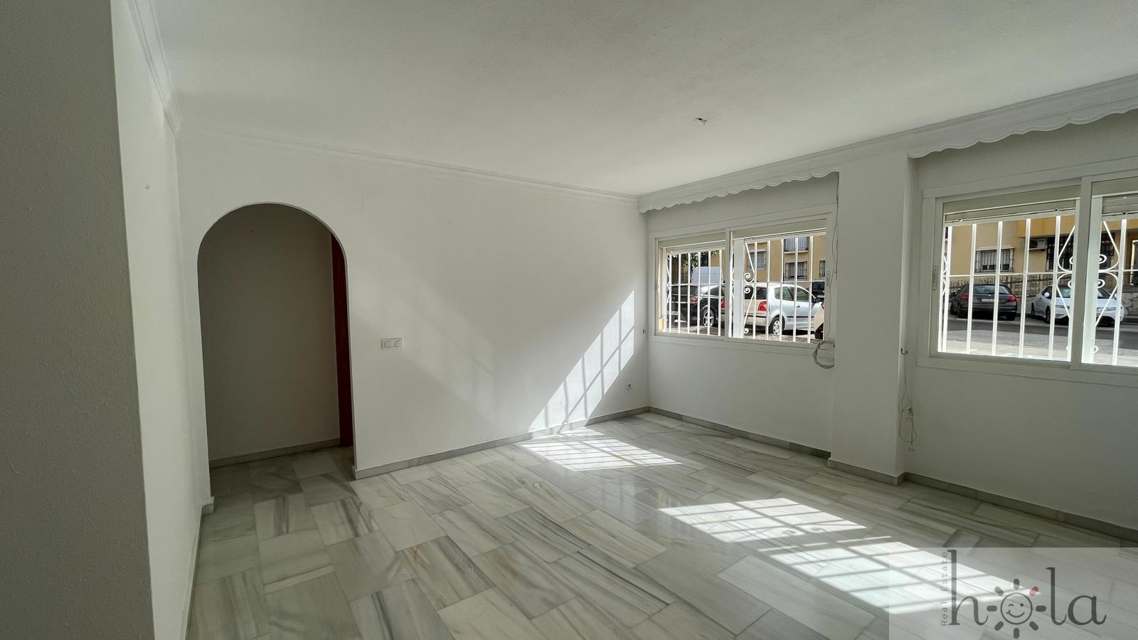 For sale of flat in Estepona
