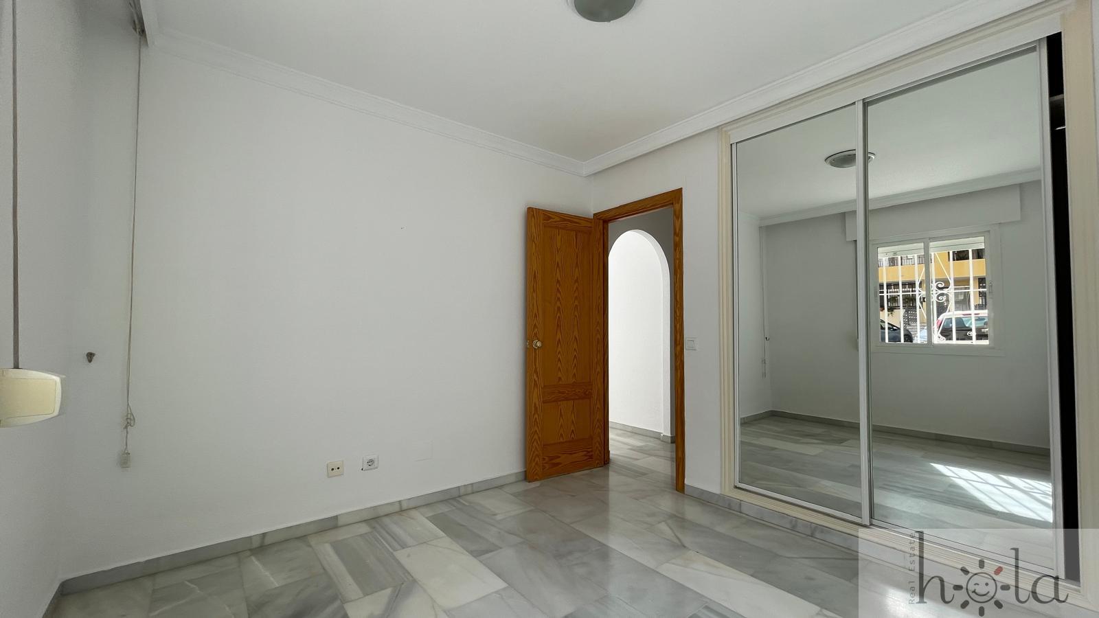For sale of flat in Estepona