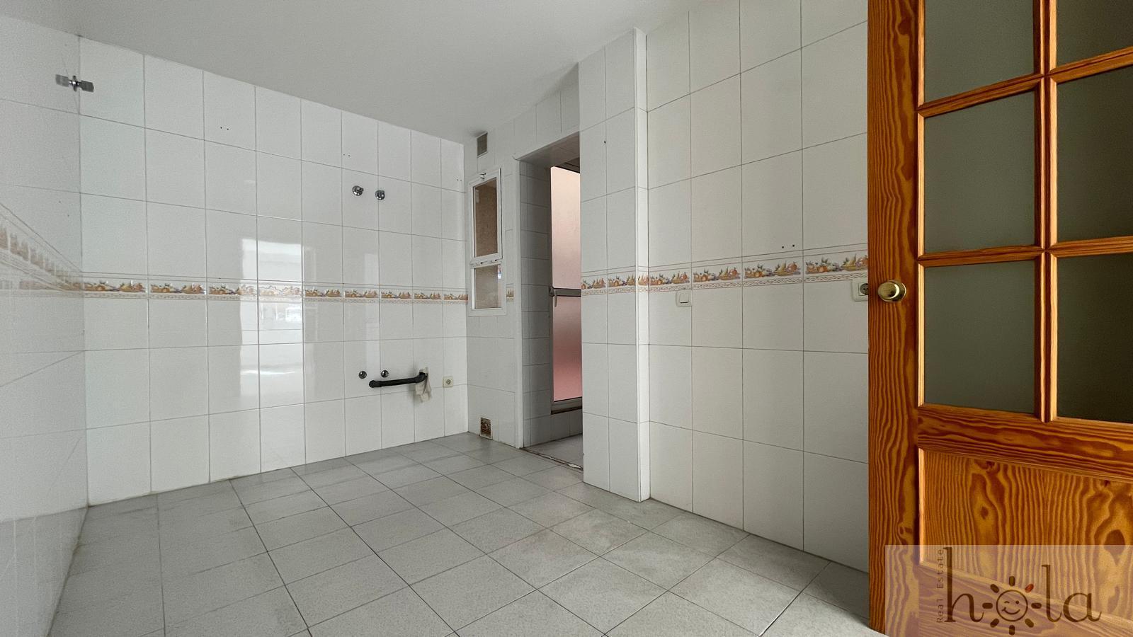 For sale of flat in Estepona