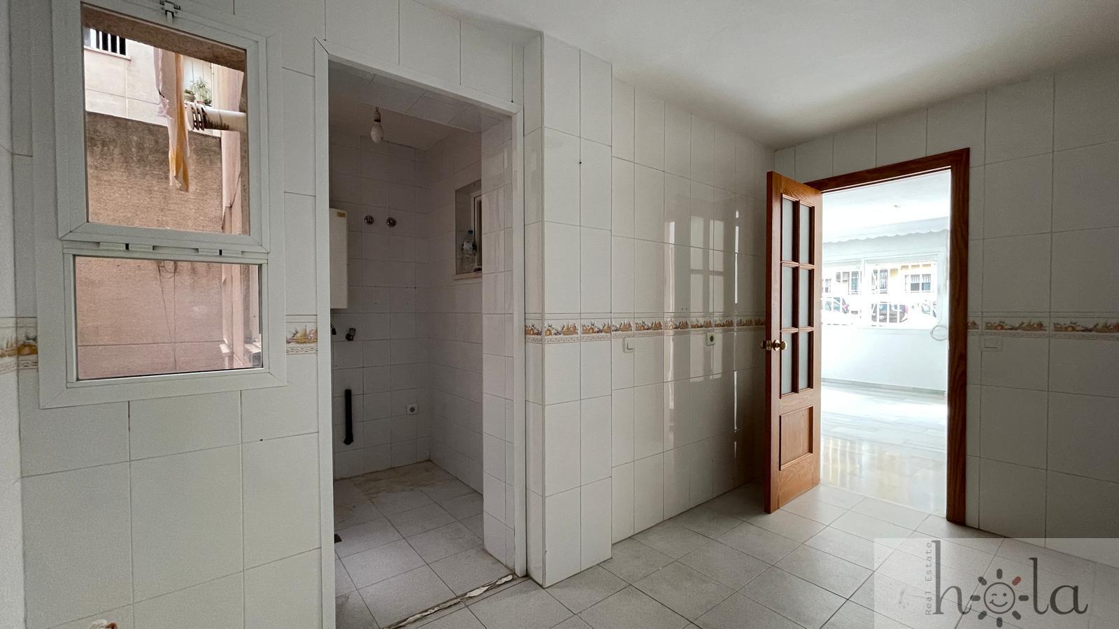 For sale of flat in Estepona