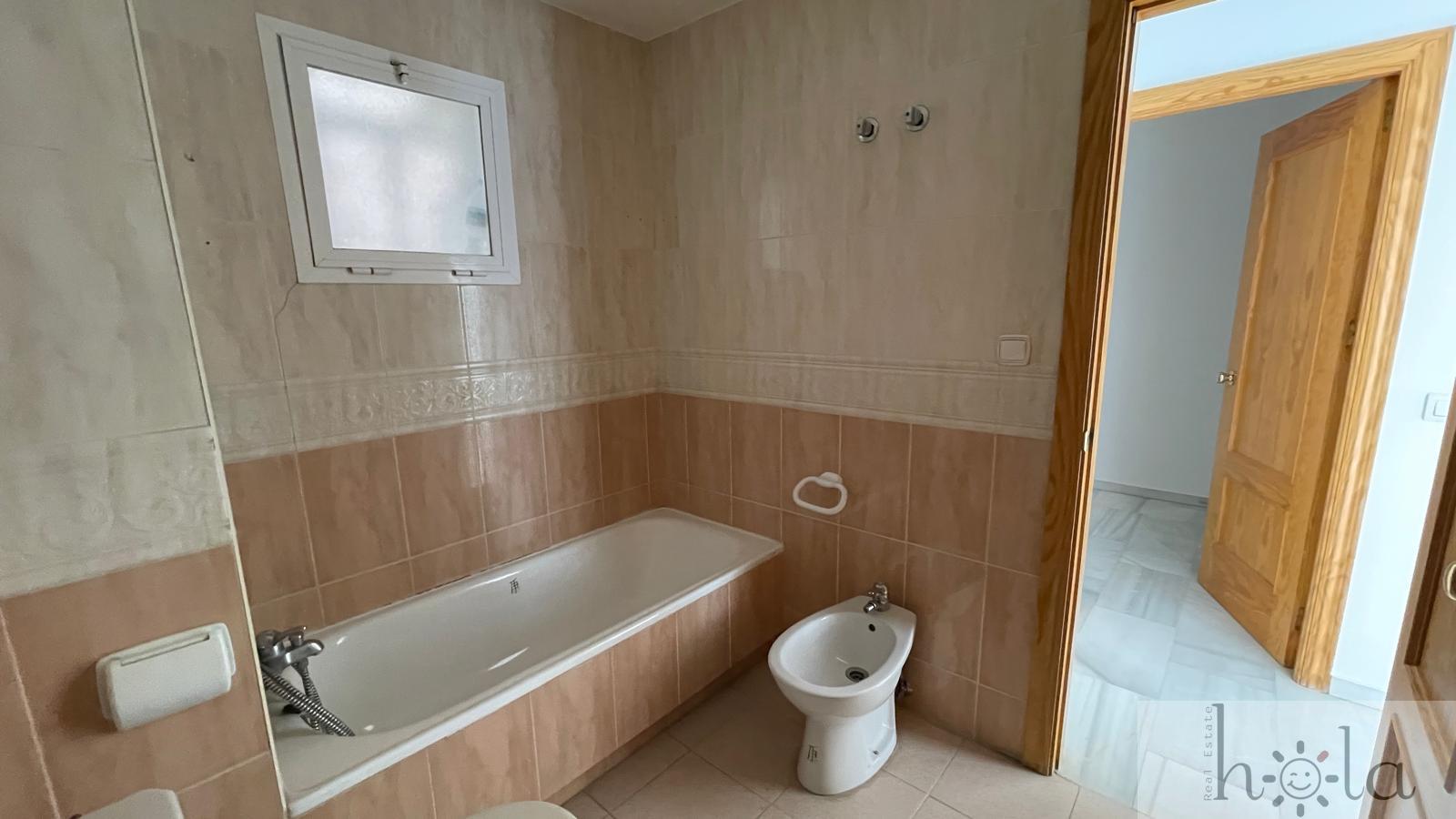 For sale of flat in Estepona
