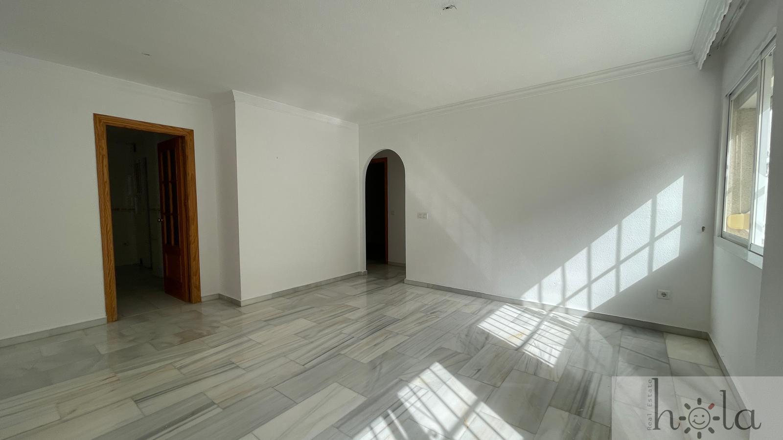 For sale of flat in Estepona