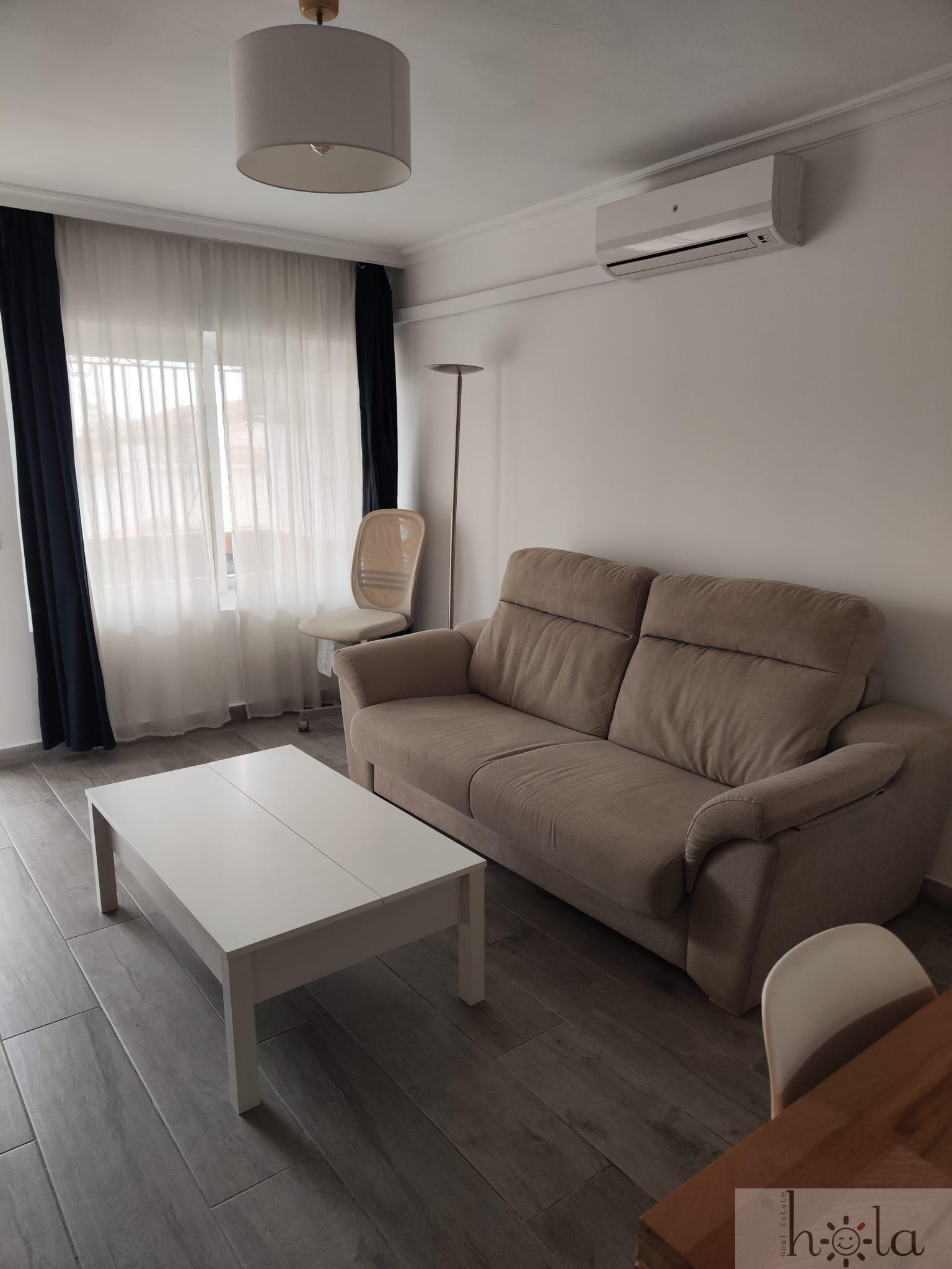 For sale of apartment in Benalmádena