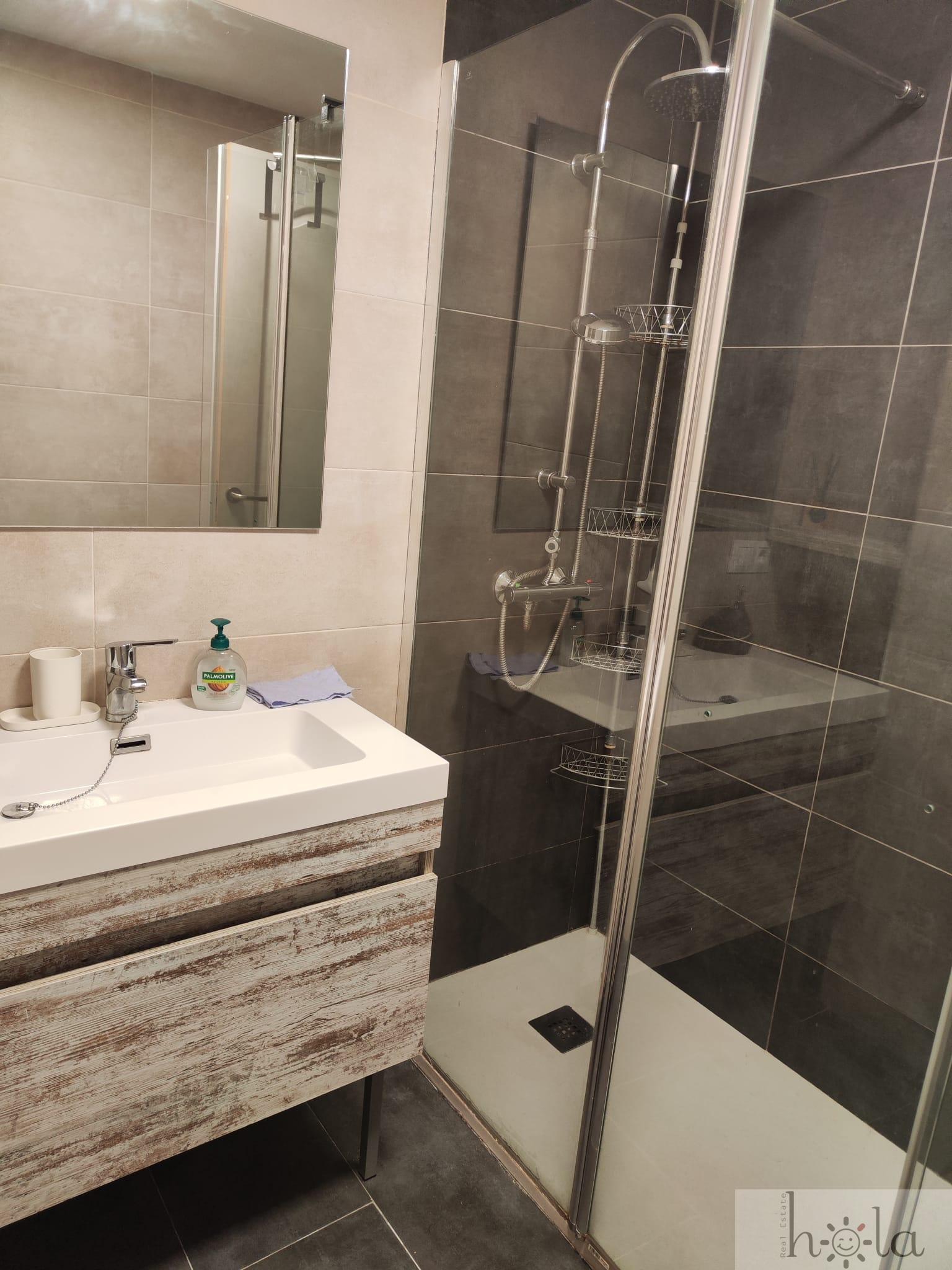 For sale of apartment in Benalmádena