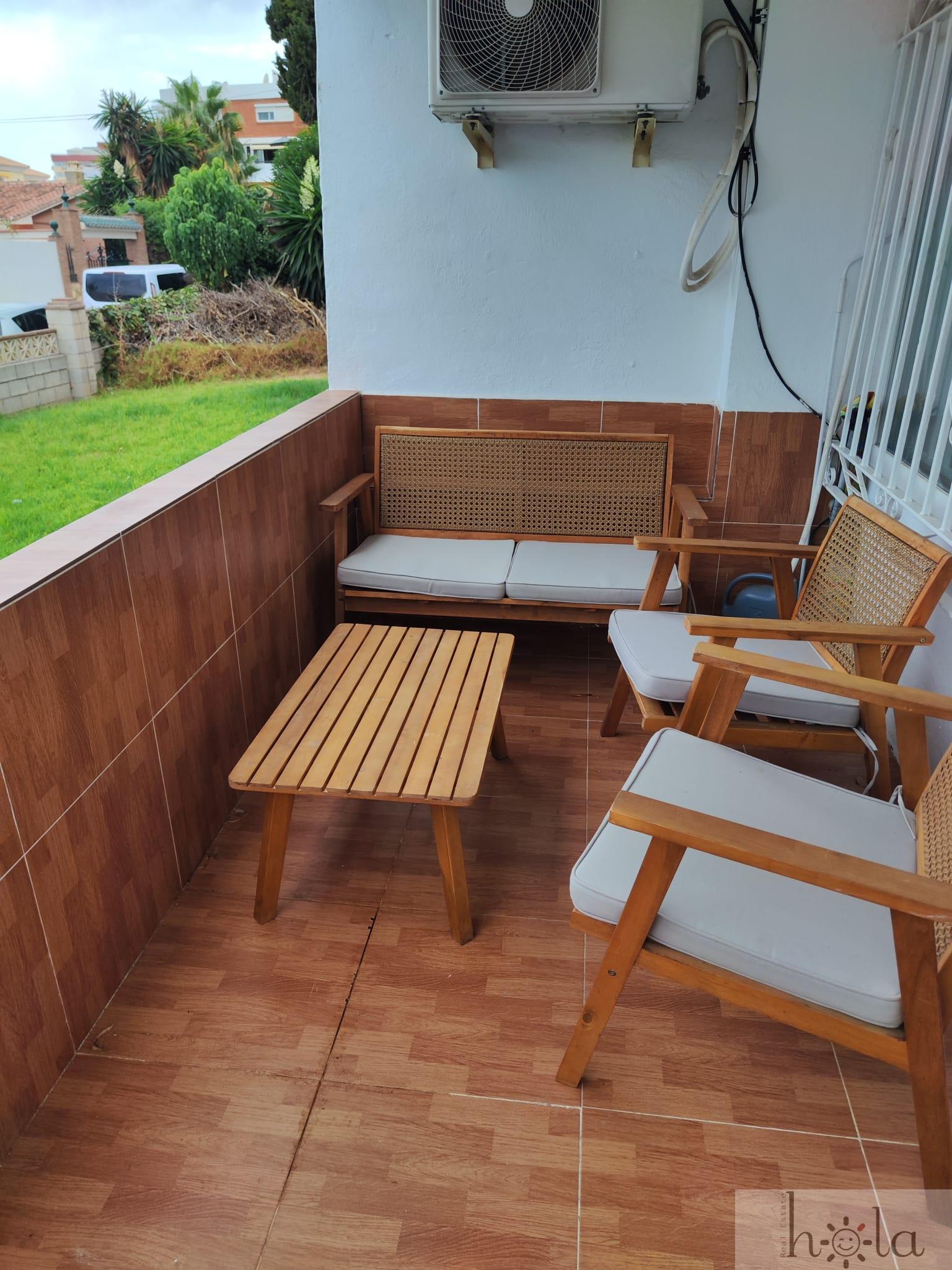For sale of apartment in Benalmádena