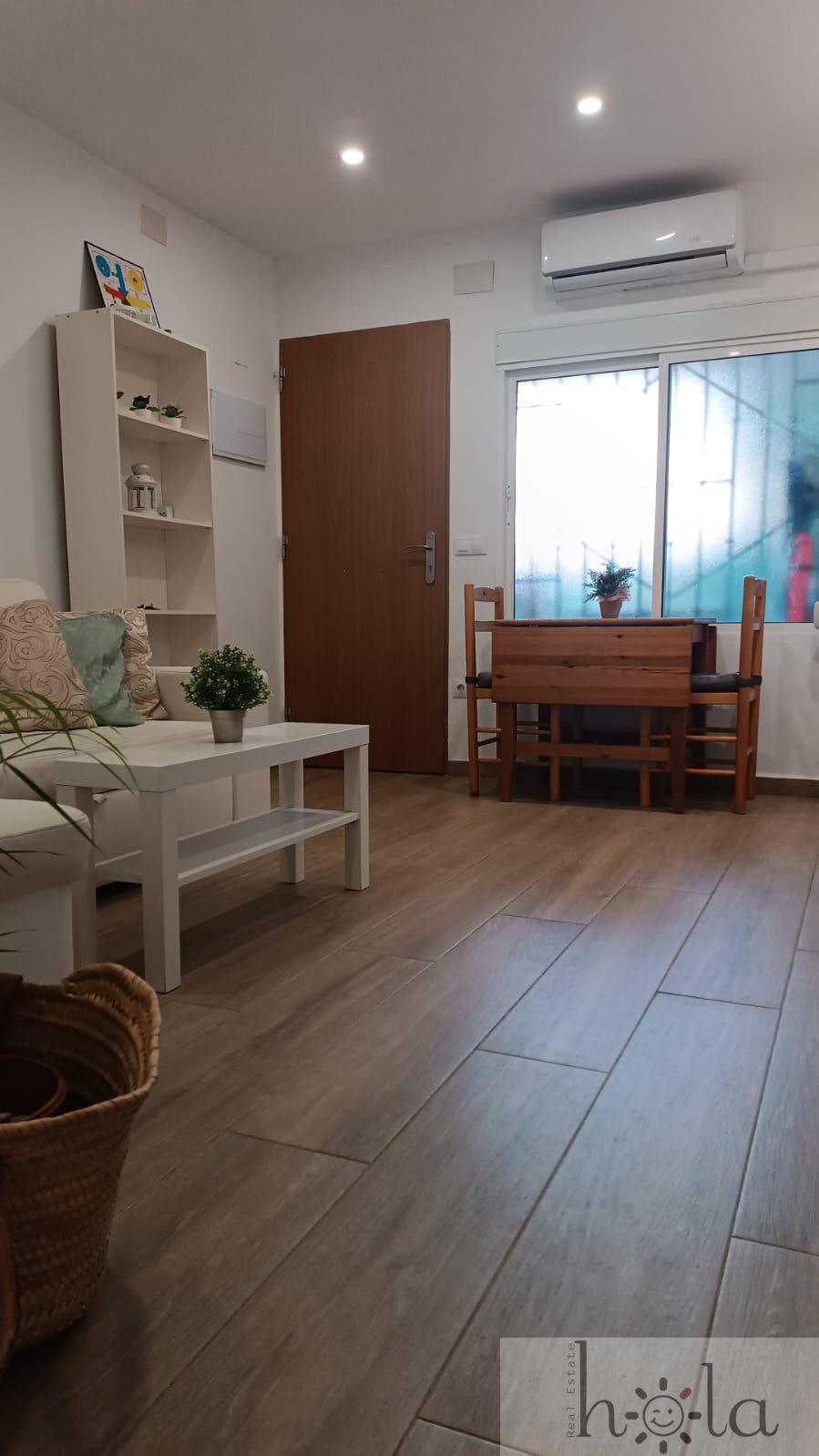 For sale of apartment in Benalmádena Costa