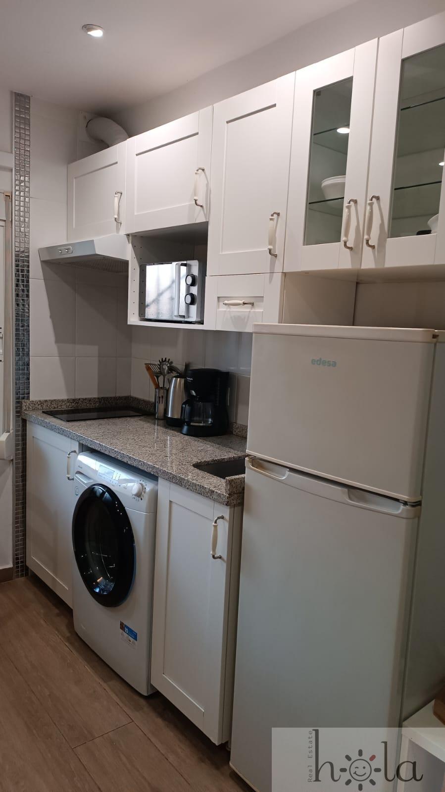 For sale of apartment in Benalmádena Costa