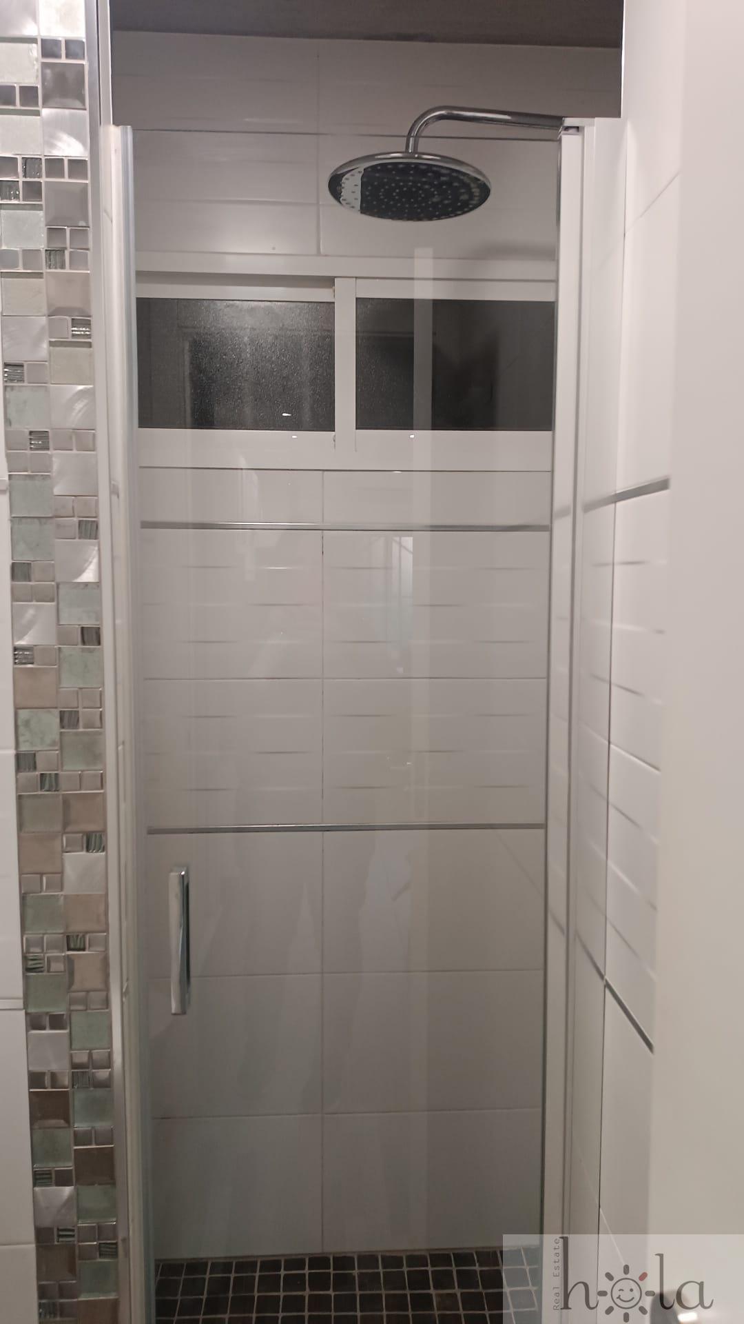 For sale of apartment in Benalmádena Costa