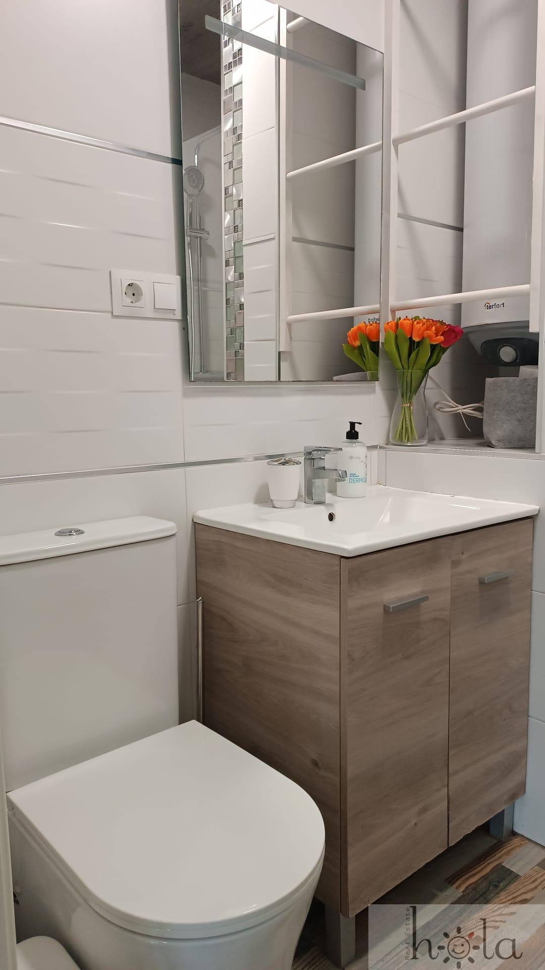 For sale of apartment in Benalmádena Costa