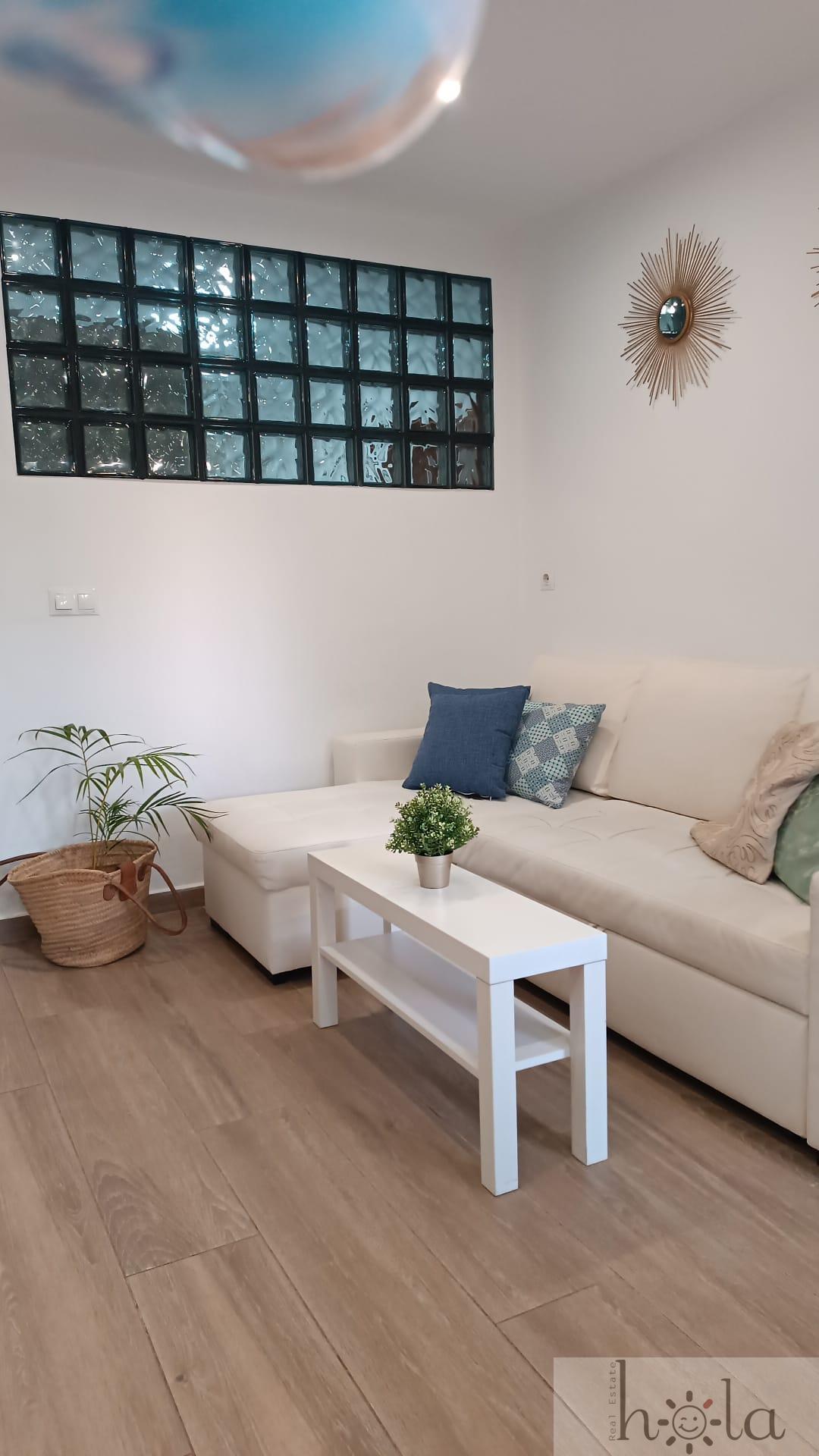For sale of apartment in Benalmádena Costa