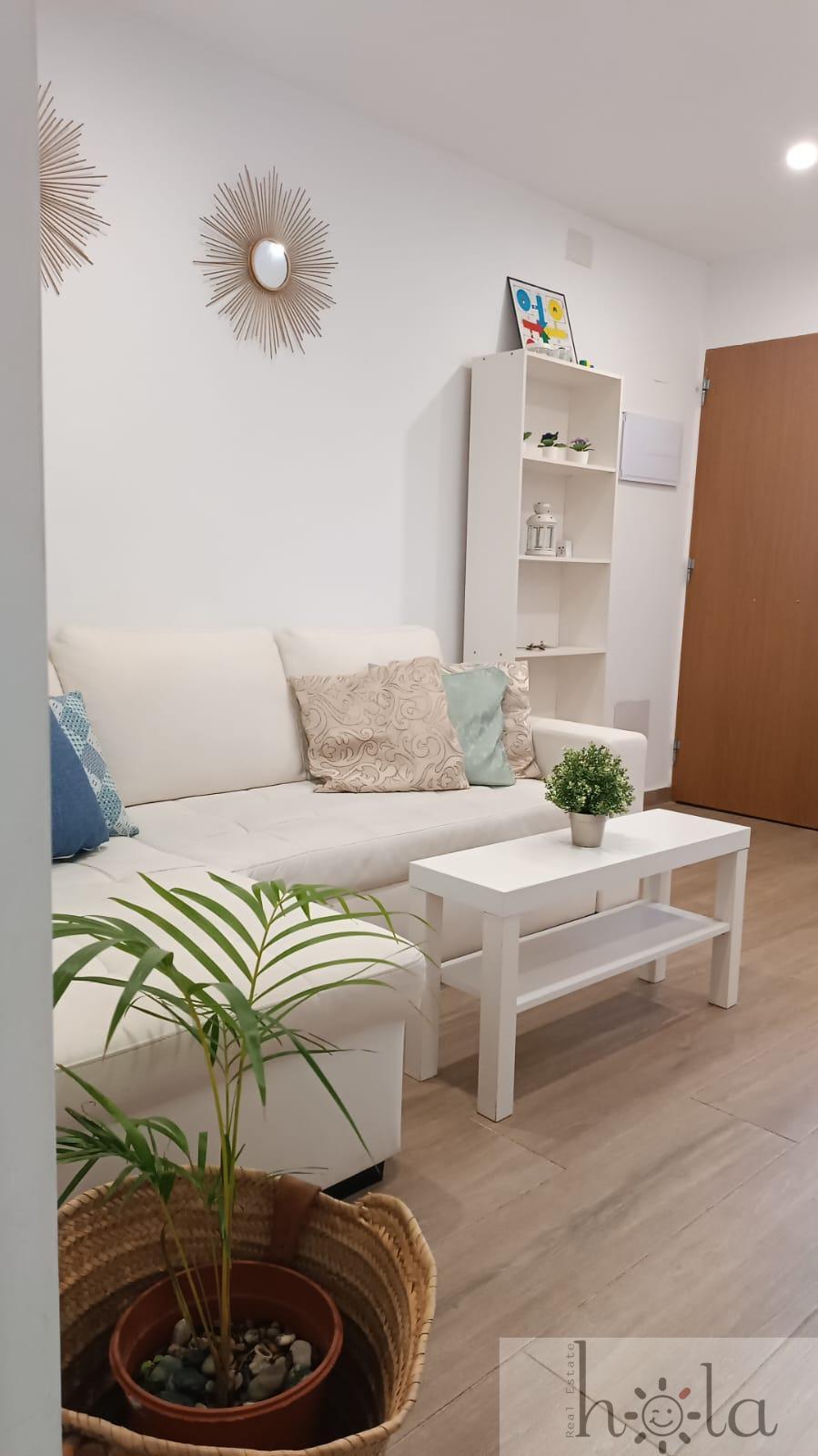 For sale of apartment in Benalmádena Costa