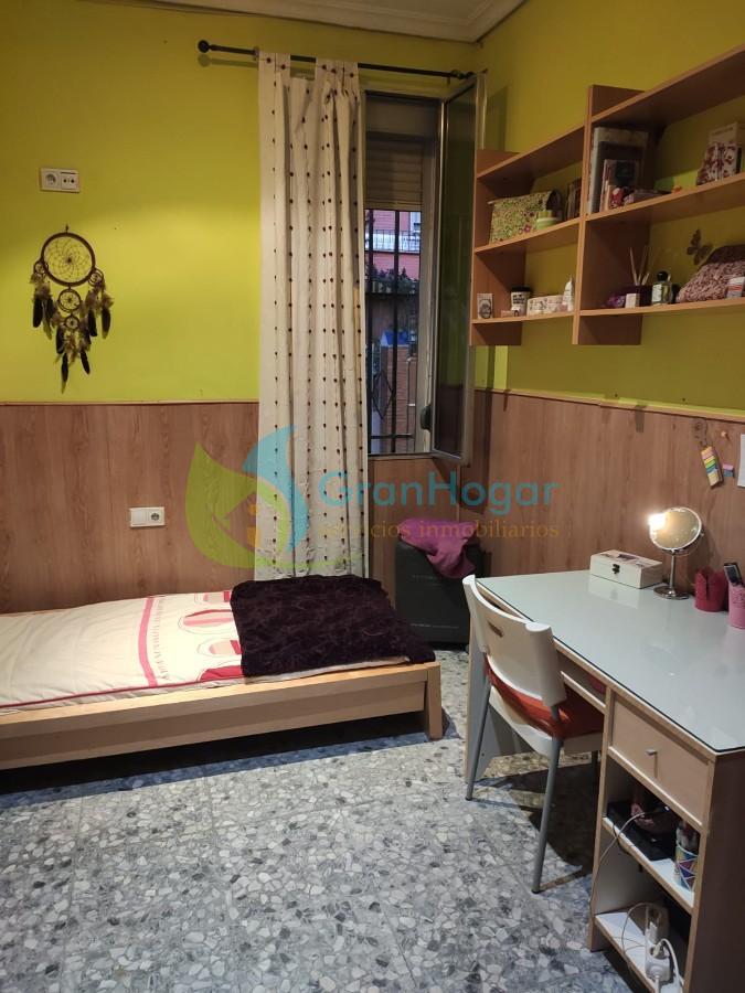 For sale of flat in Sevilla