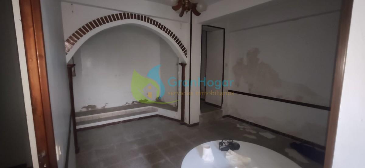 For sale of house in Sevilla