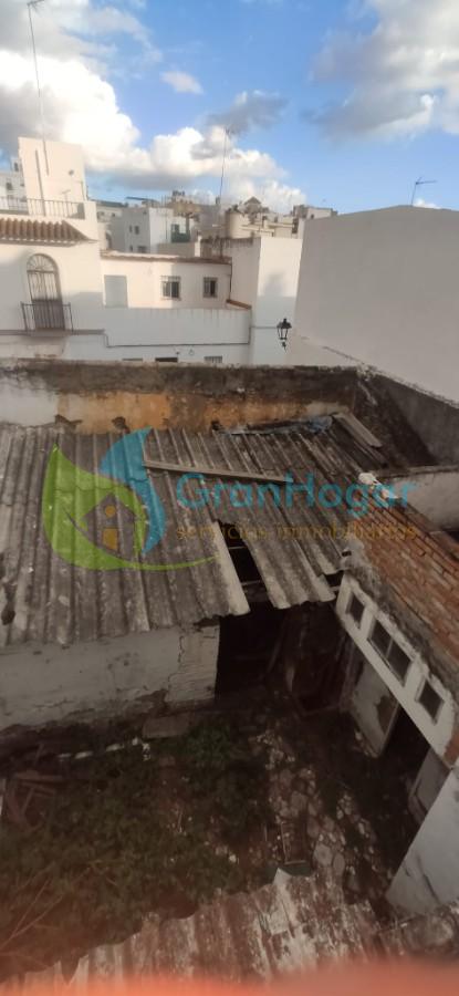 For sale of house in Sevilla