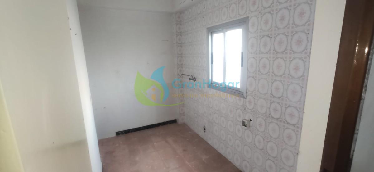 For sale of house in Sevilla